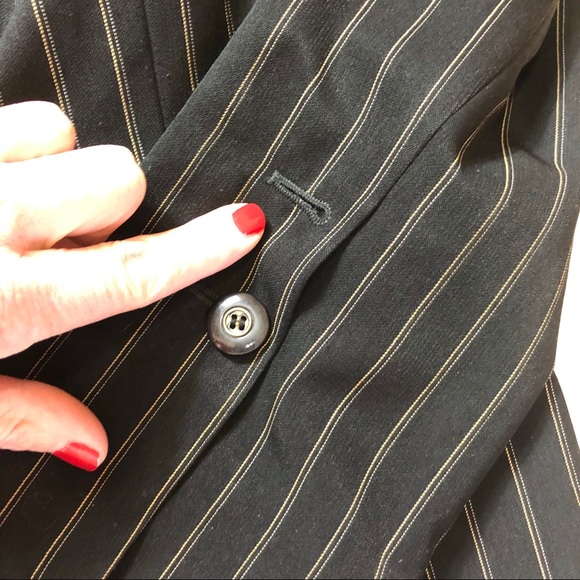 Isabel & Nina black and Gold Pin Stripe Blazer - Picture 7 of 8